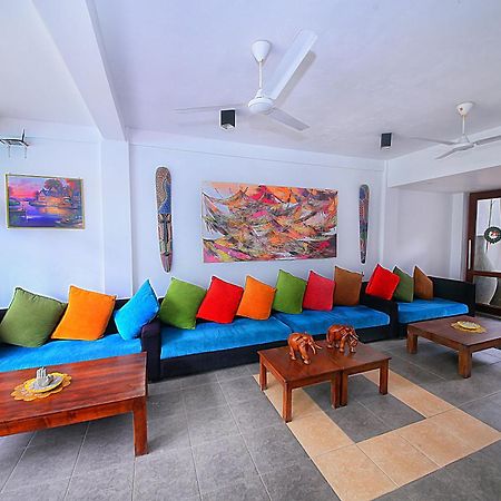 Rockside Beach Resort Bentota Kültér fotó