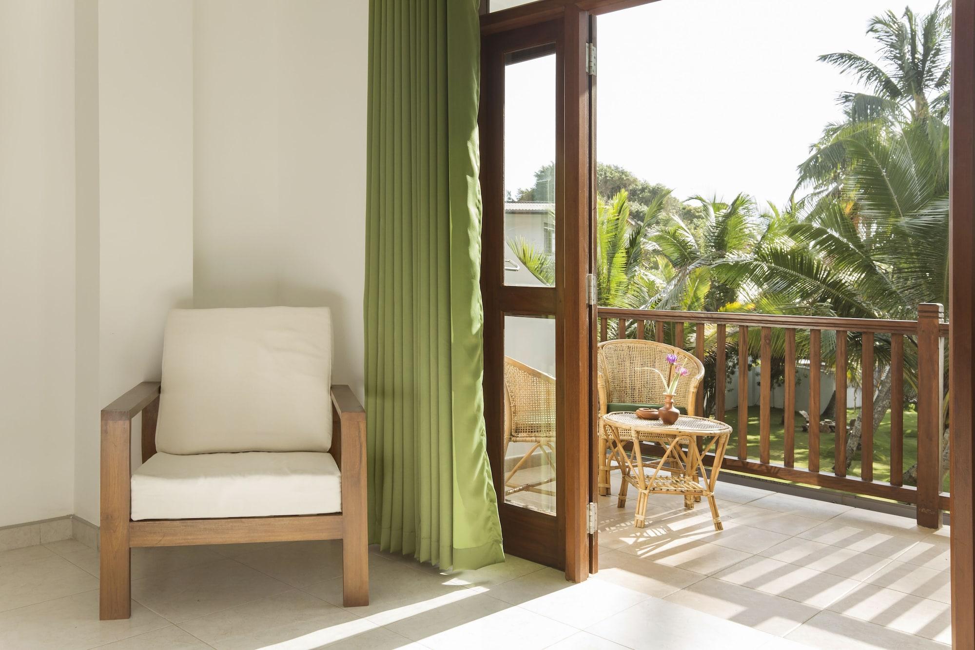 Rockside Beach Resort Bentota Kültér fotó