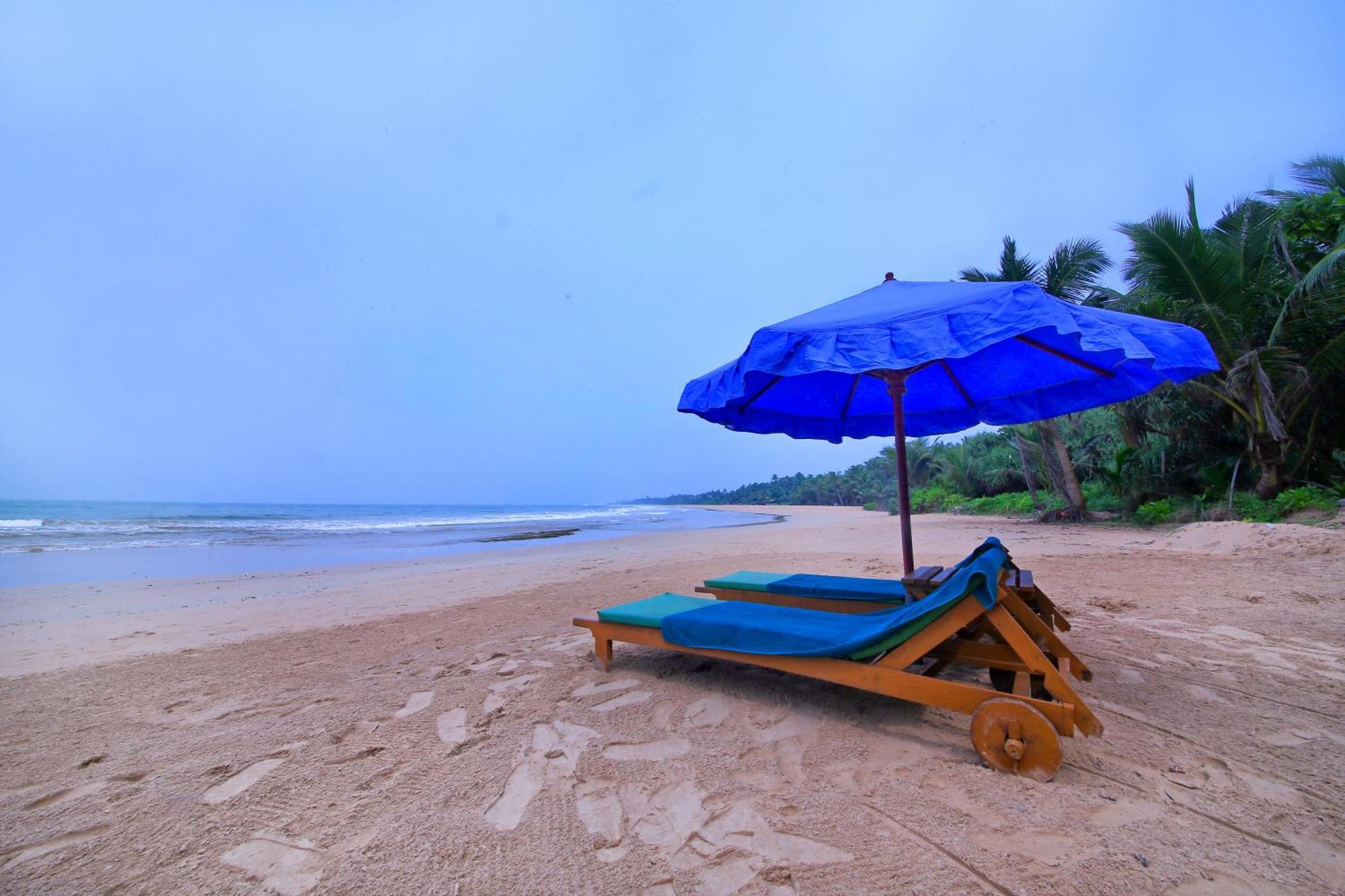 Rockside Beach Resort Bentota Kültér fotó