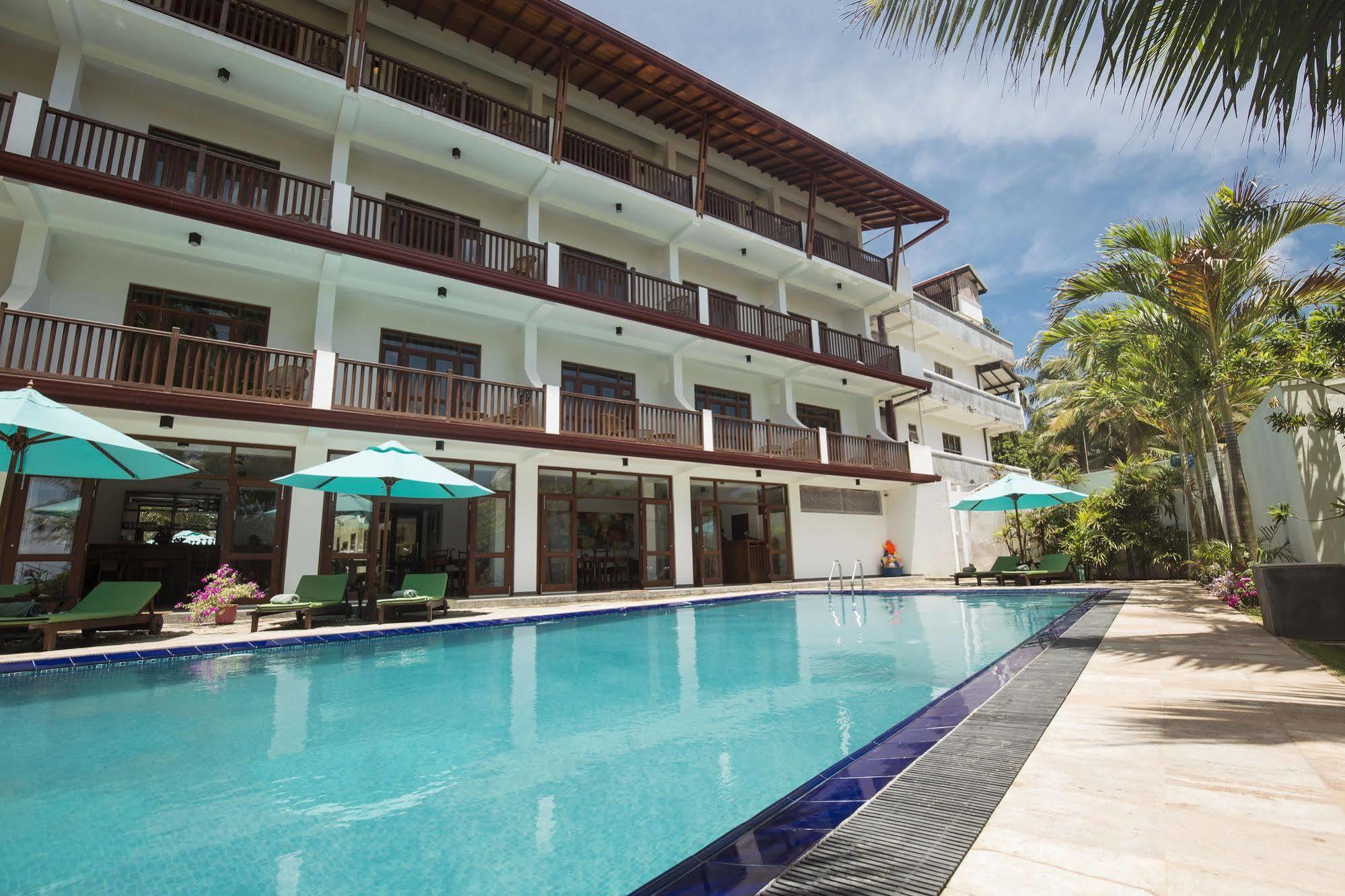 Rockside Beach Resort Bentota Kültér fotó