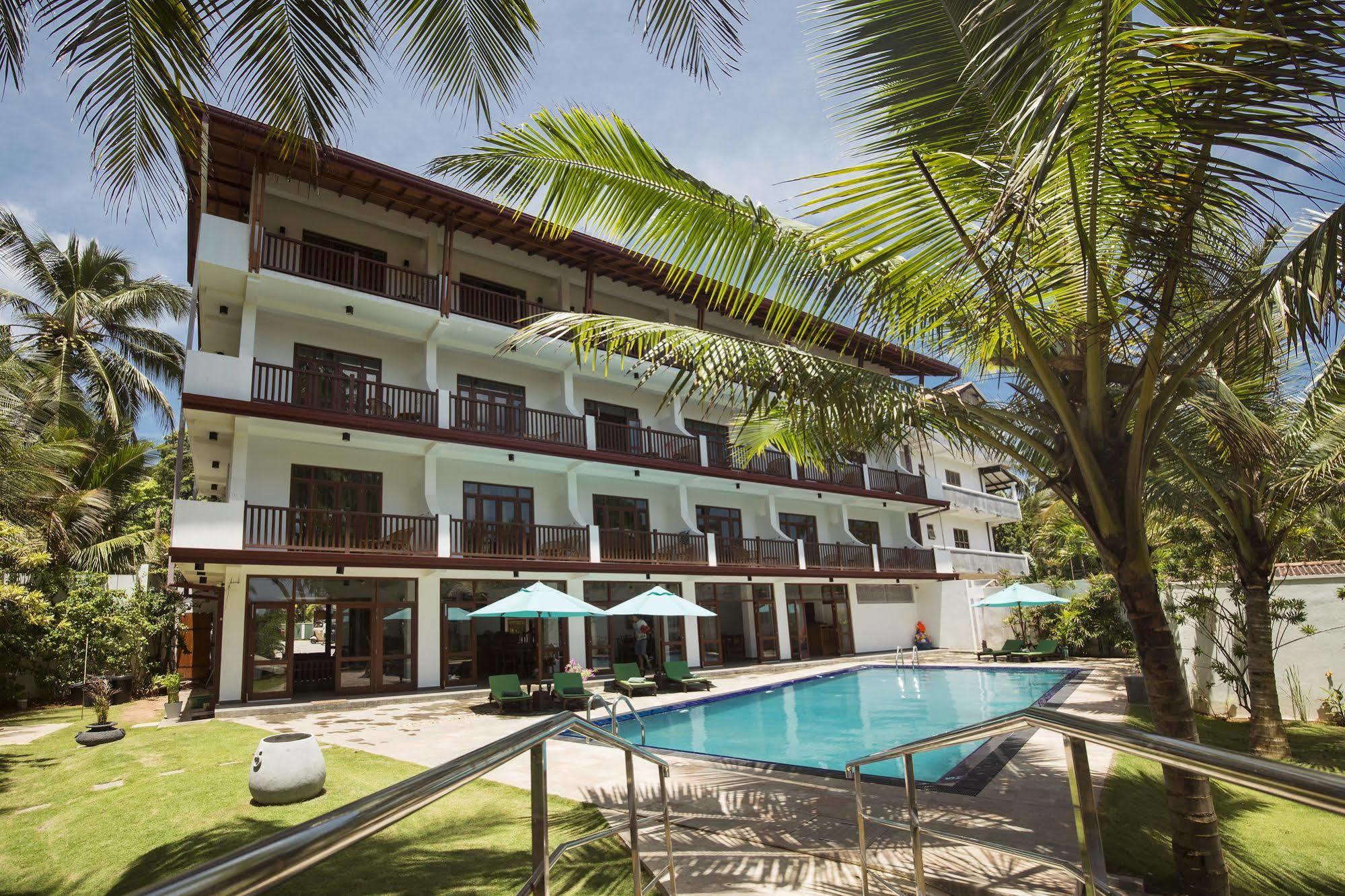 Rockside Beach Resort Bentota Kültér fotó